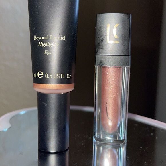 Illamasqua Beyond Liquid Highlighter in Golden bronze + rose - Picture 2 of 2